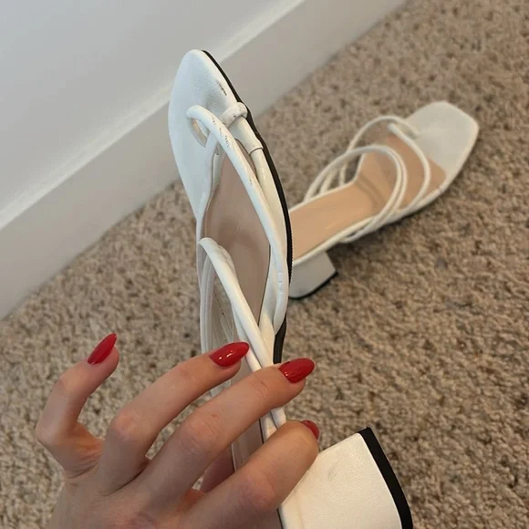 Elegant White Strappy Women's Heels - Picture 5 of 5